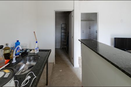 Casa à venda com 140m², 6 quartos e 2 vagasCasa 3 - Cozinha