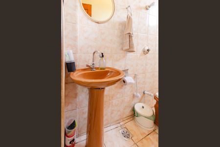 Casa à venda com 140m², 6 quartos e 2 vagasCasa 2 - Banheiro