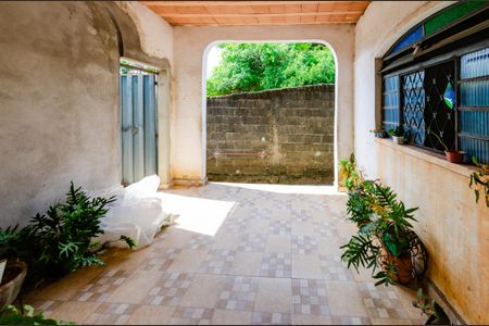 Casa à venda com 140m², 6 quartos e 2 vagasÁrea externa