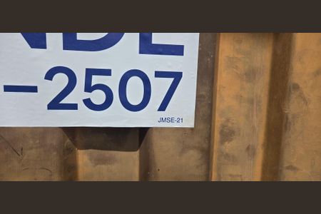 Casa à venda com 140m², 6 quartos e 2 vagasPlaquinha instalada