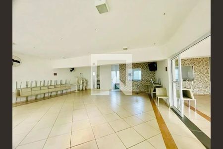 Apartamento à venda com 54m², 3 quartos e 1 vaga Apartamento à venda com 54m², 3 quartos e 1 vagaÁrea comum - Salão de festas