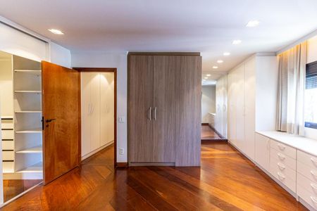 Apartamento para alugar com 180m², 2 quartos e 3 vagasSuíte 1