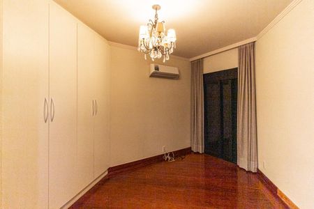 Apartamento para alugar com 180m², 2 quartos e 3 vagasSuíte 2