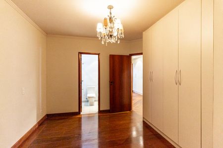 Apartamento para alugar com 180m², 2 quartos e 3 vagasSuíte 2