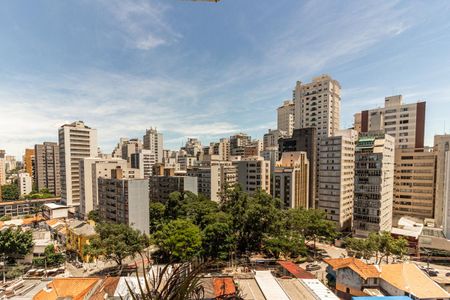 Apartamento para alugar com 180m², 2 quartos e 3 vagasVista da Suíte 1