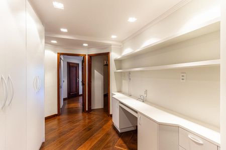 Apartamento para alugar com 180m², 2 quartos e 3 vagasEscritório