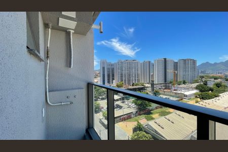 Varanda de kitnet/studio para alugar com 0 quarto, 42m² em Santo Cristo, Rio de Janeiro