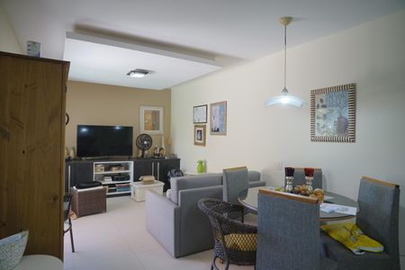 Sala de apartamento para alugar com 1 quarto, 60m² em Itaipu, Niterói