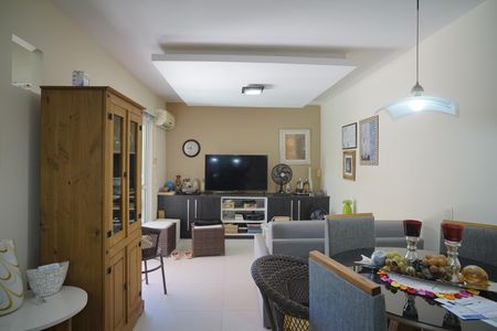 Sala de apartamento para alugar com 1 quarto, 60m² em Itaipu, Niterói