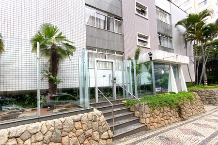 Apartamento à venda com 160m², 4 quartos e 2 vagasFachada
