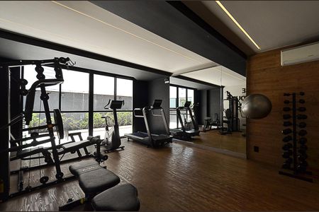 Apartamento à venda com 134m², 2 quartos e 3 vagas Apartamento à venda com 134m², 2 quartos e 3 vagasÁrea comum - Academia