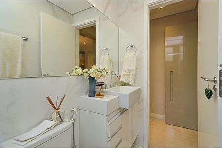 Apartamento à venda com 134m², 2 quartos e 3 vagas Apartamento à venda com 134m², 2 quartos e 3 vagasBanheiro Social