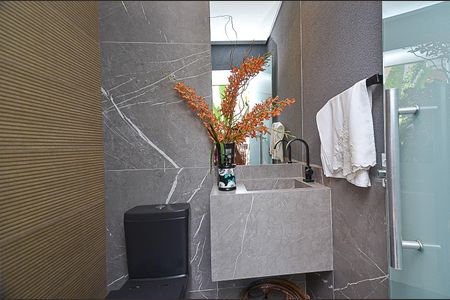 Apartamento à venda com 134m², 2 quartos e 3 vagas Apartamento à venda com 134m², 2 quartos e 3 vagasLavabo