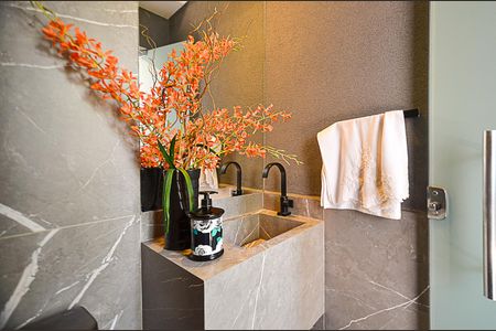 Apartamento à venda com 134m², 2 quartos e 3 vagas Apartamento à venda com 134m², 2 quartos e 3 vagasLavabo