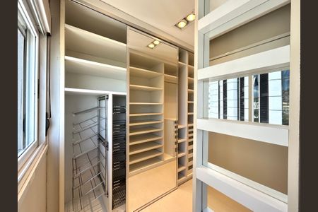 Apartamento para alugar com 137m², 2 quartos e 2 vagasSuite 1 closet 