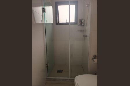 Banheiro  de apartamento para alugar com 1 quarto, 48m² em Independência, Porto Alegre