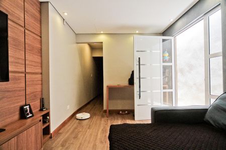 Casa para alugar com 189m², 2 quartos e 1 vaga Casa para alugar com 189m², 2 quartos e 1 vagaSala