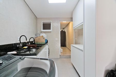 Casa para alugar com 189m², 2 quartos e 1 vaga Casa para alugar com 189m², 2 quartos e 1 vagaÁrea de Serviço