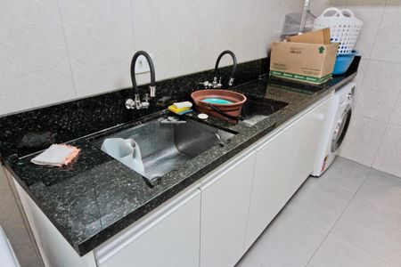 Casa para alugar com 189m², 2 quartos e 1 vaga Casa para alugar com 189m², 2 quartos e 1 vagaÁrea de Serviço