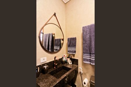 Casa para alugar com 189m², 2 quartos e 1 vaga Casa para alugar com 189m², 2 quartos e 1 vagaBanheiro da Suíte