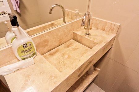 Casa para alugar com 189m², 2 quartos e 1 vaga Casa para alugar com 189m², 2 quartos e 1 vagaÁrea de Serviço