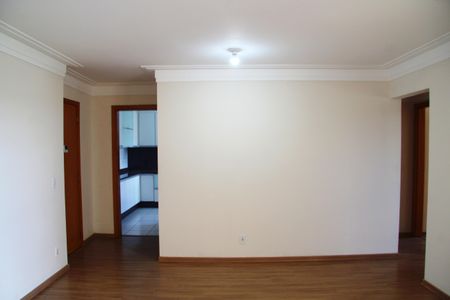 Apartamento à venda com 76m², 3 quartos e 1 vagaSala 