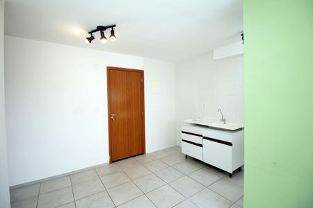 Sala de apartamento para alugar com 2 quartos, 48m² em Inhaúma, Rio de Janeiro