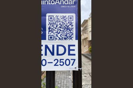 Casa à venda com 120m², 3 quartos e sem vagaPlaquinha