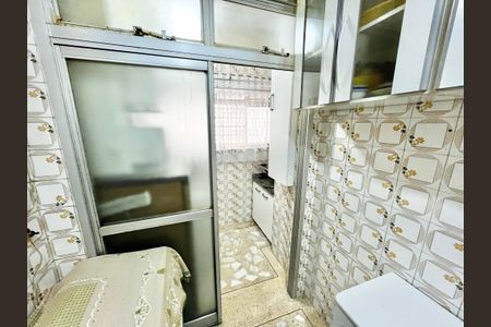Apartamento à venda com 53m², 2 quartos e 1 vagaCozinha e Área de Serviço