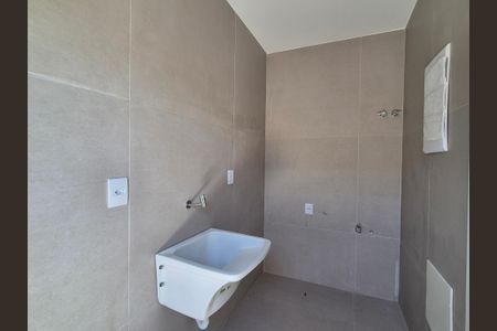 Casa de condomínio à venda com 220m², 4 quartos e 4 vagasÁrea de Serviço 