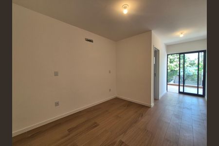 Casa de condomínio à venda com 220m², 4 quartos e 4 vagasSuíte 3