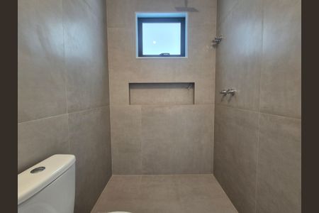 Casa de condomínio à venda com 220m², 4 quartos e 4 vagasBanheiro suite 3