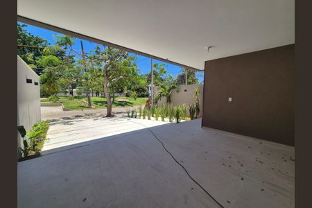Casa de condomínio à venda com 220m², 4 quartos e 4 vagasGaragem 