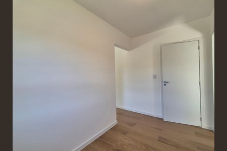 Casa de condomínio à venda com 220m², 4 quartos e 4 vagasCloset 