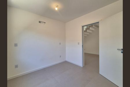 Casa de condomínio à venda com 220m², 4 quartos e 4 vagasSuíte 1