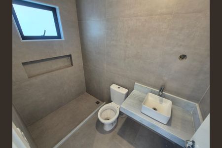 Casa de condomínio à venda com 220m², 4 quartos e 4 vagasBanheiro suite 2