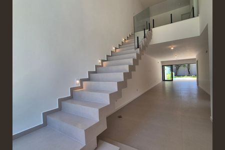 Sala de casa de condomínio à venda com 4 quartos, 220m² em Vargem Grande, Rio de Janeiro