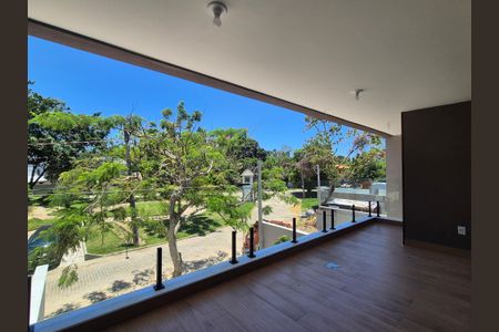 Casa de condomínio à venda com 220m², 4 quartos e 4 vagasVaranda 