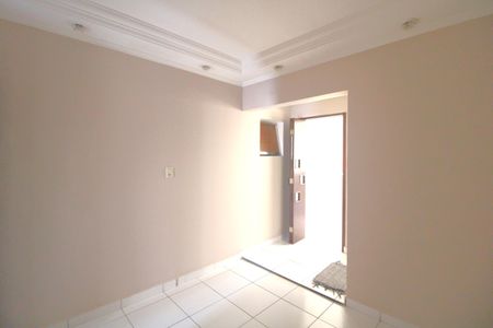 Casa para alugar com 2 quartos, 60m² em Jardim Orly, São Paulo