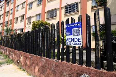 Apartamento à venda com 52m², 2 quartos e sem vagaFachada com Plaquinha