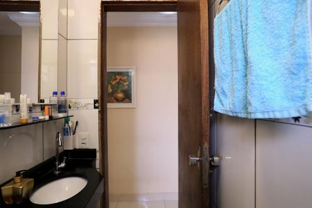 Apartamento à venda com 52m², 2 quartos e sem vagaBanheiro