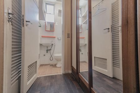 Apartamento à venda com 200m², 3 quartos e 2 vagasQuarto de Serviço