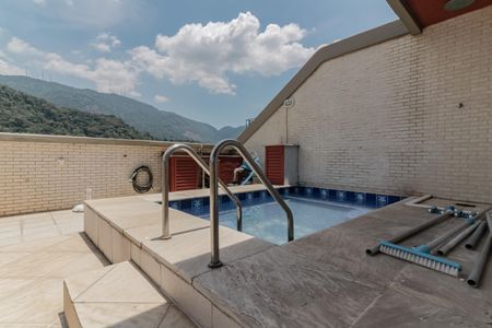 Apartamento à venda com 200m², 3 quartos e 2 vagasPiscina