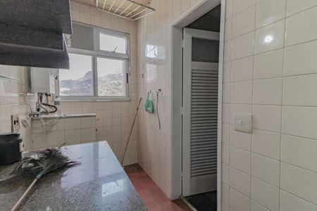 Apartamento à venda com 200m², 3 quartos e 2 vagasCozinha e Área de Serviço