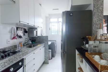 Apartamento à venda com 63m², 3 quartos e 2 vagasCozinha
