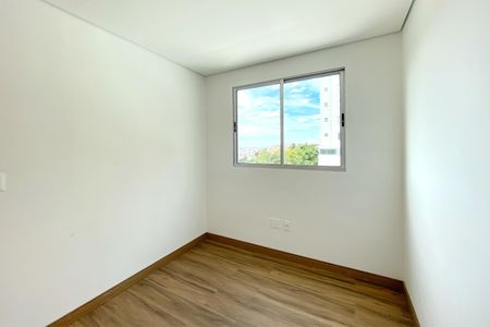 Apartamento à venda com 62m², 2 quartos e 2 vagas Apartamento à venda com 62m², 2 quartos e 2 vagasQuarto 2