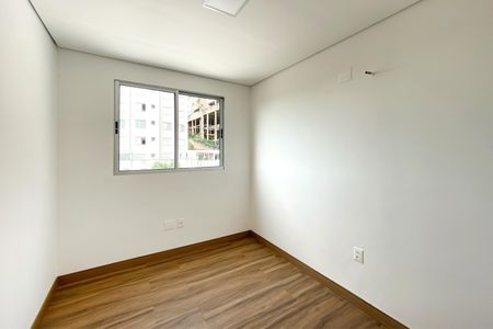 Apartamento à venda com 62m², 2 quartos e 2 vagas Apartamento à venda com 62m², 2 quartos e 2 vagasQuarto 2