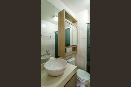 Banheiro suite de apartamento para alugar com 2 quartos, 56m² em Partenon, Porto Alegre