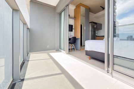 Studio para alugar com 28m², 1 quarto e sem vagaVaranda