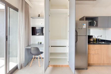 Studio para alugar com 28m², 1 quarto e sem vagaArmários